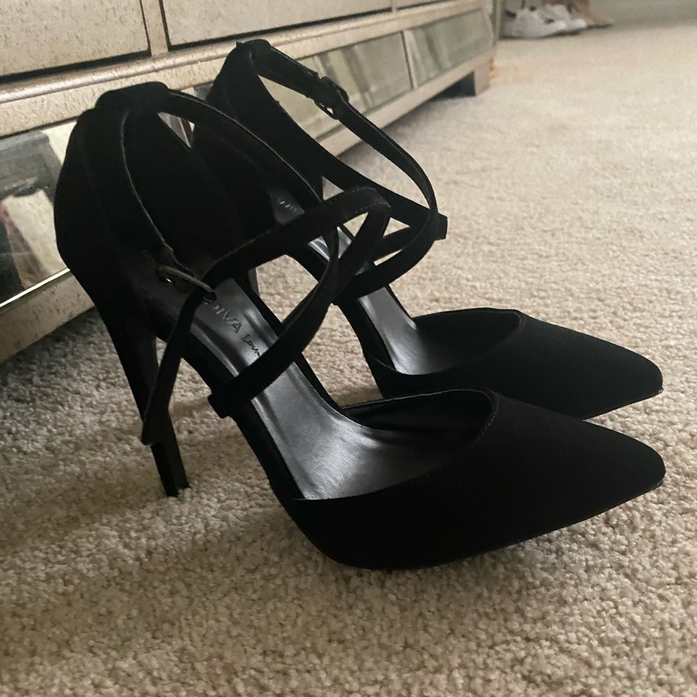 Classy Black Strappy Pointy Toe Heels